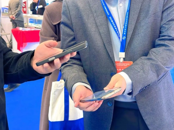 20251117_以“芯”驅動,共筑雷達無線電新生態——矽芯微電子參加2025雷達無線電產業大會_4.jpg 20251117_以“芯”驅動,共筑雷達無線電新生態——矽芯微電子參加2025雷達無線電產業大會_4.jpg